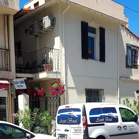 Crew Key West Хостел